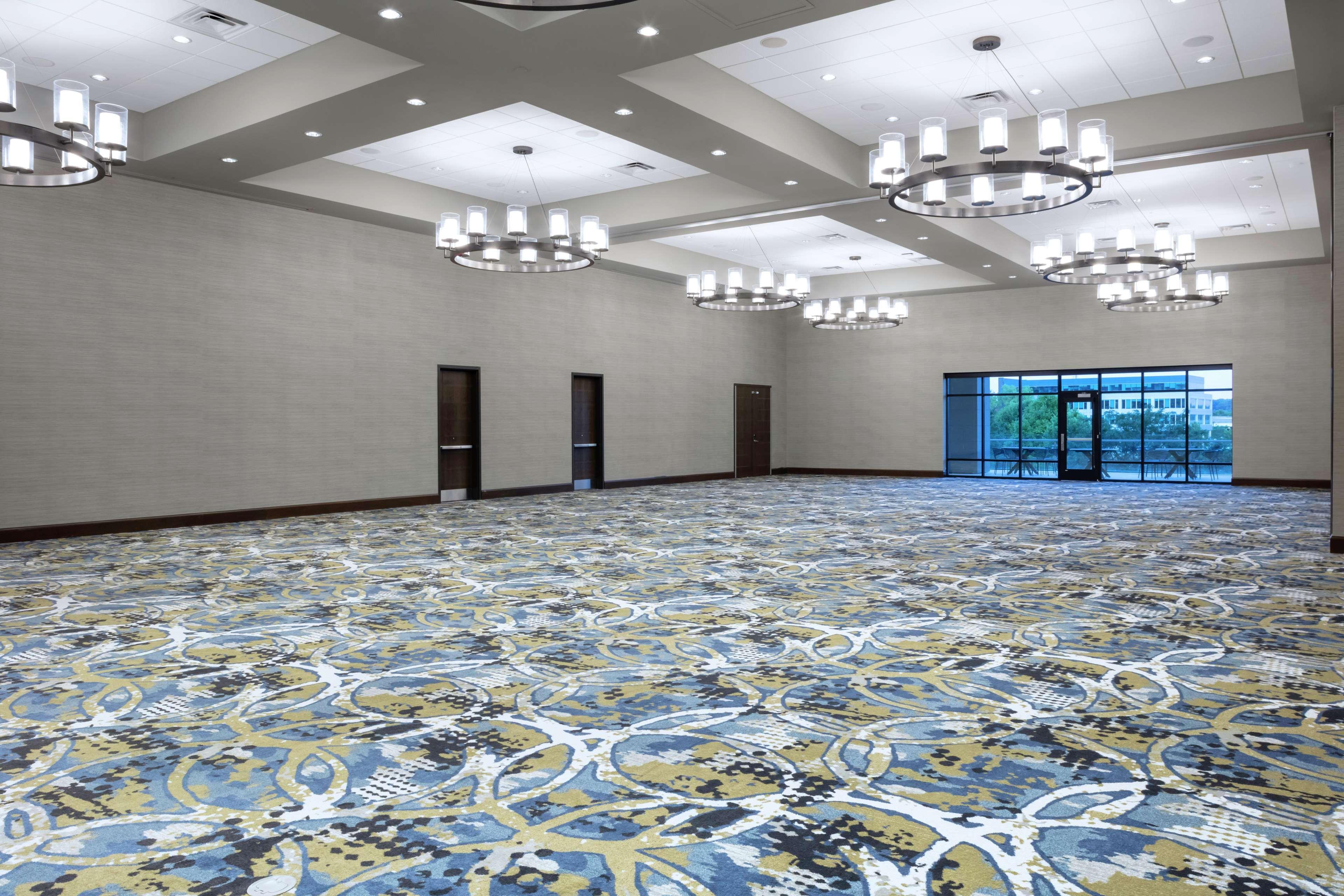 Embassy Suites By Hilton Grand Rapids Downtown Exterior photo